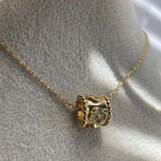 VC CYLINDER NECKLACE