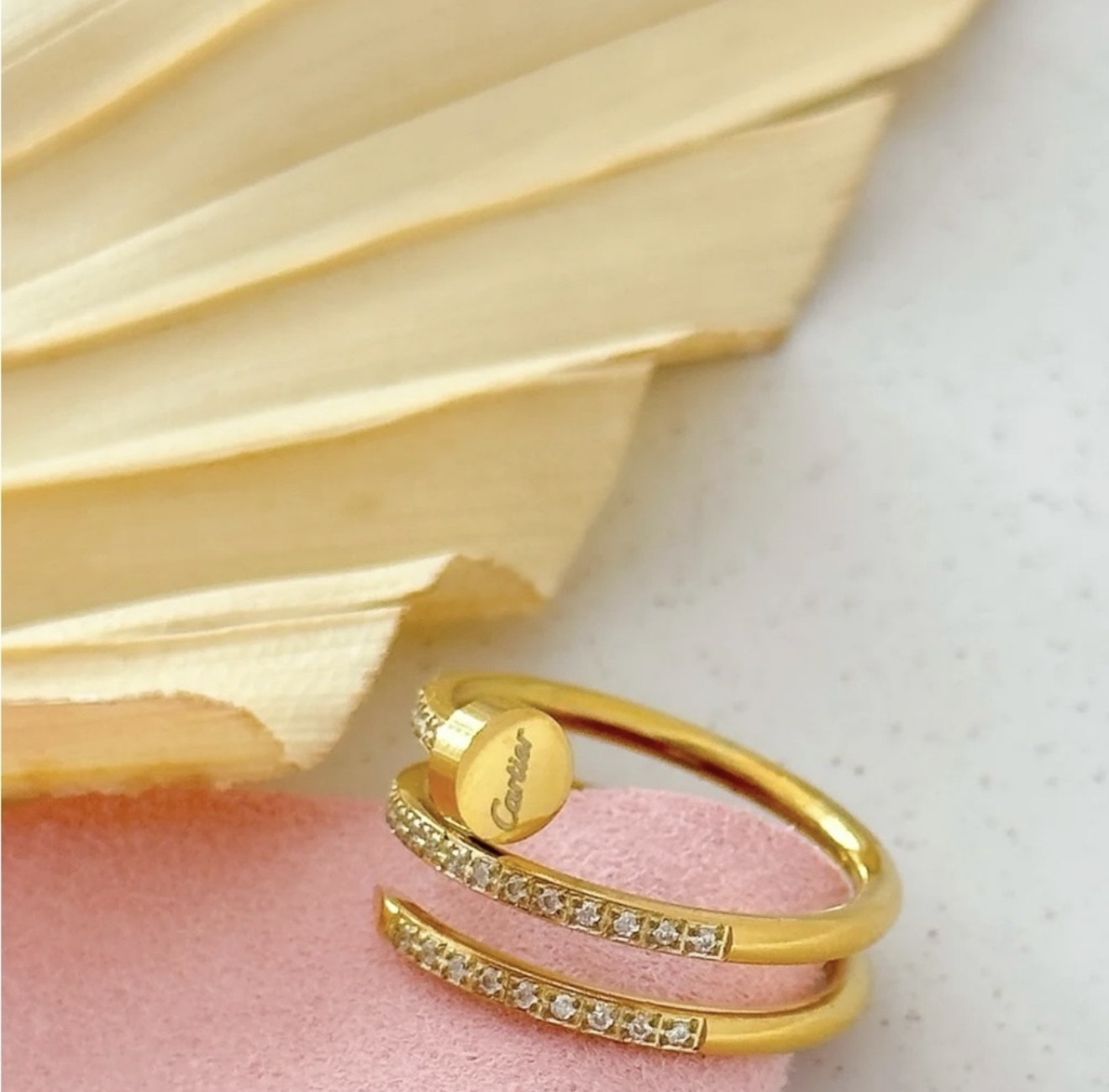 NAIL RING WITH STONES