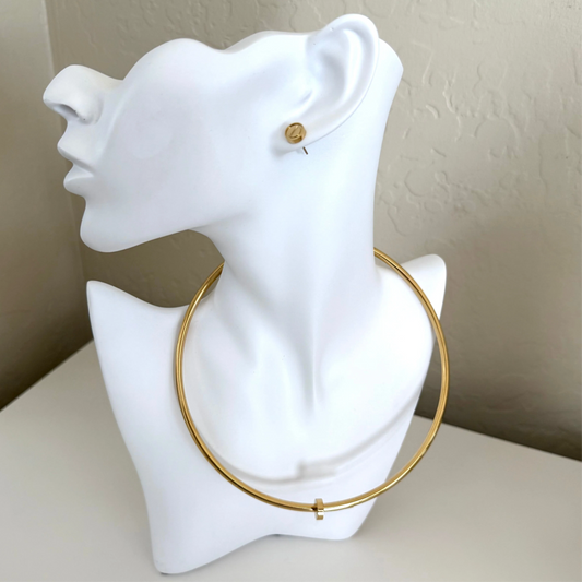 Chocker necklace
