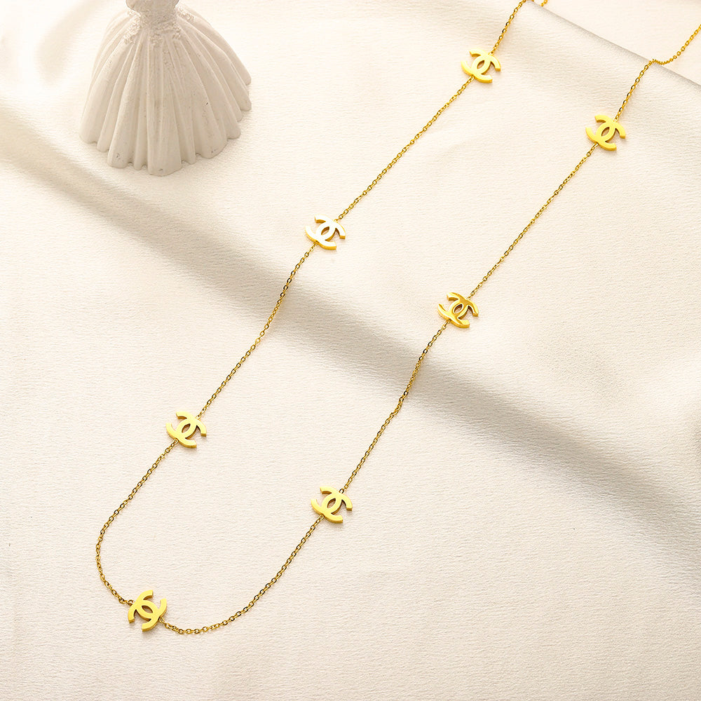 adjustable  C necklace