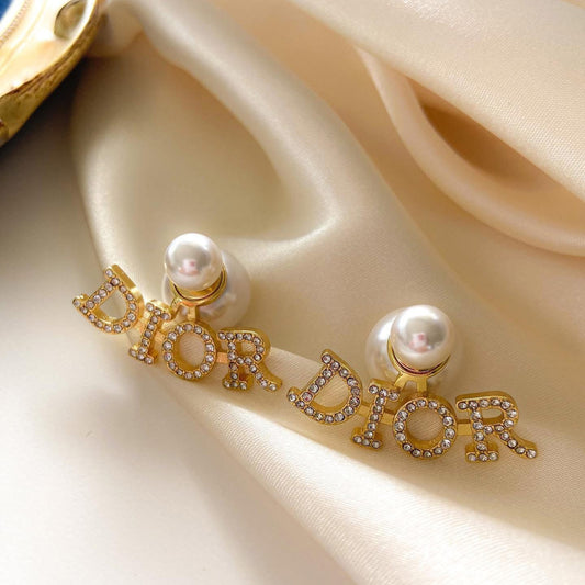 D' pearl Earrings